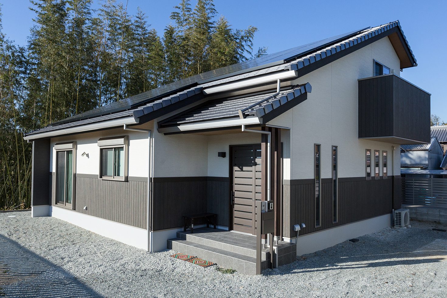 自然素材でつくる『平屋風』和モダンな住まい