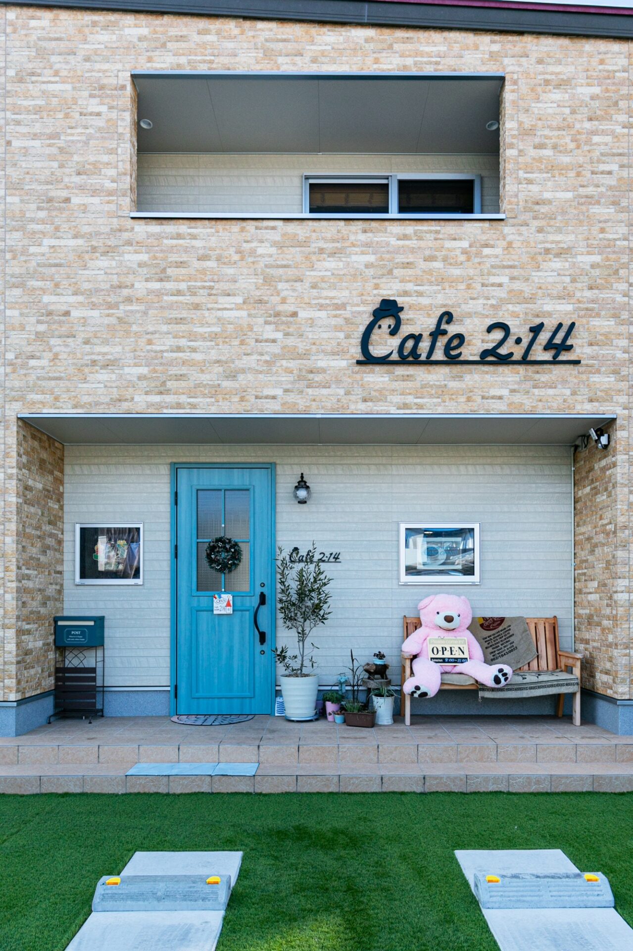 オーナー様の想いを形にした　くつろぎのカフェ02