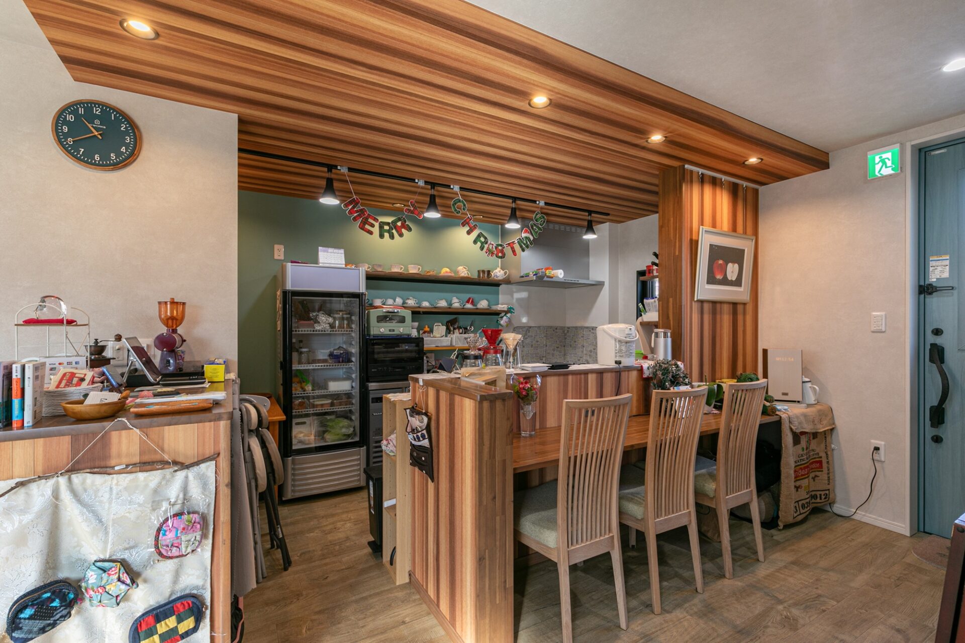 オーナー様の想いを形にした　くつろぎのカフェ03