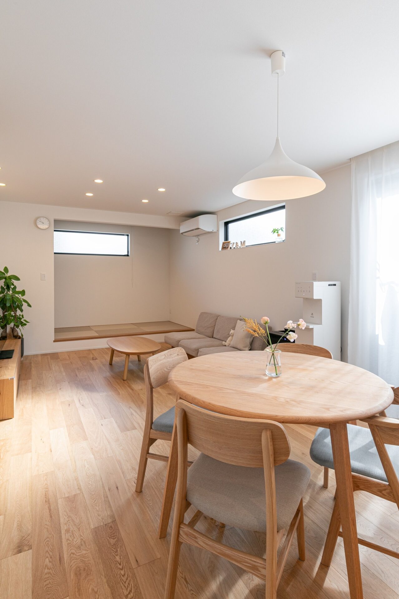 時を重ねても美しい、切妻屋根の住まい06